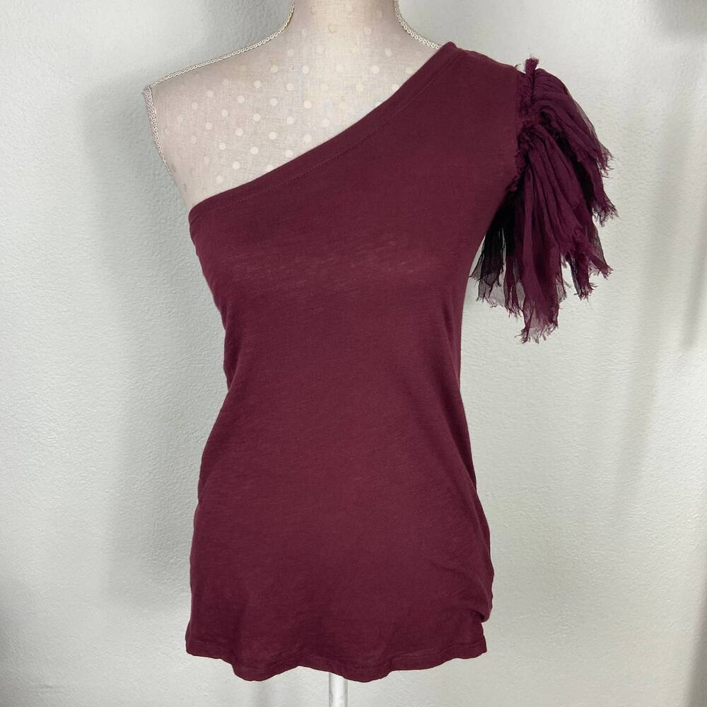 Elizabeth and James One Shoulder Top Size XS Maroon Burgundy Ruffled Sleeve‎ Y2K